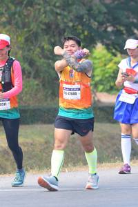 BIB: 47600, 0511
                            <button type="button" onclick="openModal(9920880)" class="btn btn-primary btn-sm float-right btn-popup" data-toggle="modal" data-target=".modal-high-quality">
                        <i class="fas fa-shopping-cart"></i> Add to Cart
                    </button>
                                            <button type="button" onclick="isThisMe(9920880, true)" class="btn btn-success btn-sm float-right btn-popup btn-isme hidden" data-toggle="tooltip" data-placement="bottom" title="นี่คือรูปของคุณใช่ไหม คลิกที่นี่เพื่อเอาเข้าอัลบั้ม">
                        <i class="fas fa-plus"></i> Add to album
                    </button>
                    <button type="button" onclick="isThisMe(9920880, false)" class="btn btn-warning btn-sm float-right btn-popup btn-isnotme hidden">
                        <i class="fas fa-ban"></i> Remove from album
                    </button>